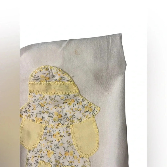 Sunbonnet Sue And Sam Handmade Hand Towels Yellow/white Ruffle Detail Set Of 2 - Picture 5 of 10